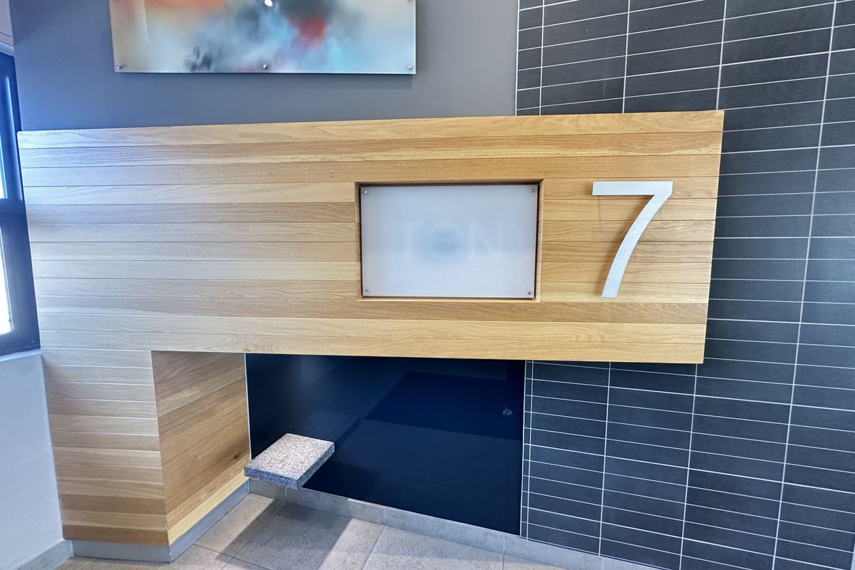 Exceptional A-Grade Offices over 2 Floors with Terrace and Iconic Views - Photo 5