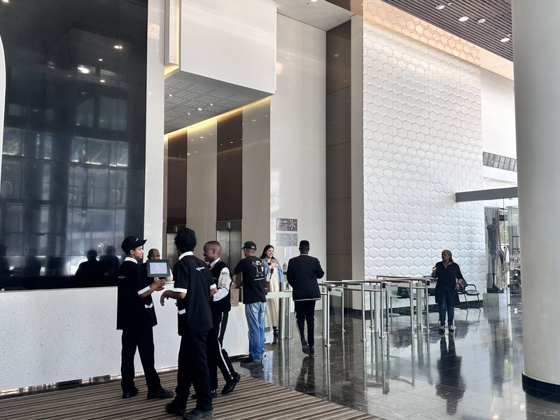 Premium Grade Office Space in Cape Town, City Centre - Photo 4