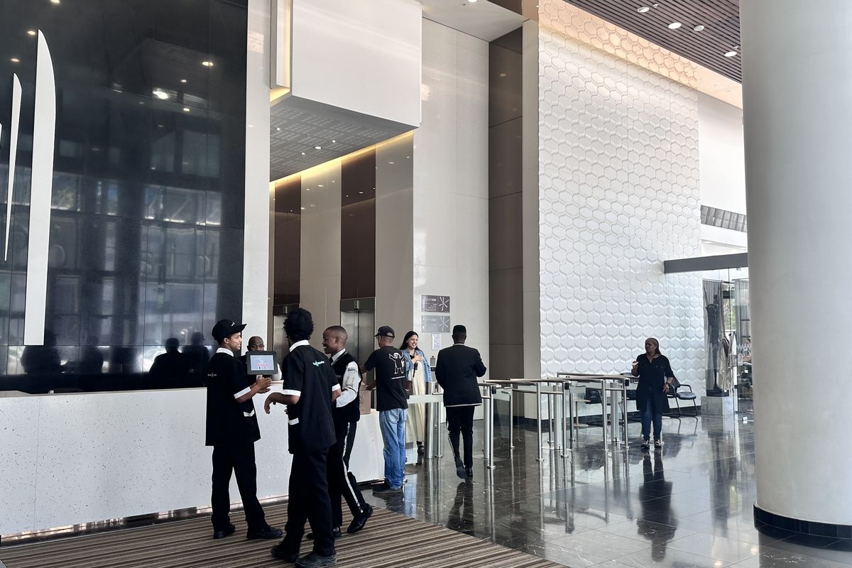 Premium Grade Office Space in Cape Town, City Centre - Photo 4