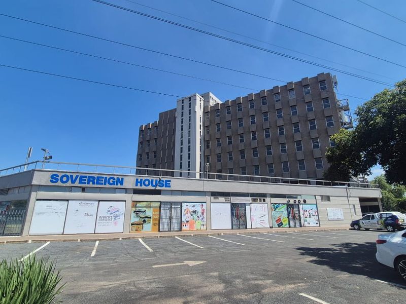 455m2 Office Space Available for Rent at Sovereign House in Bedford Gardens - Photo 2