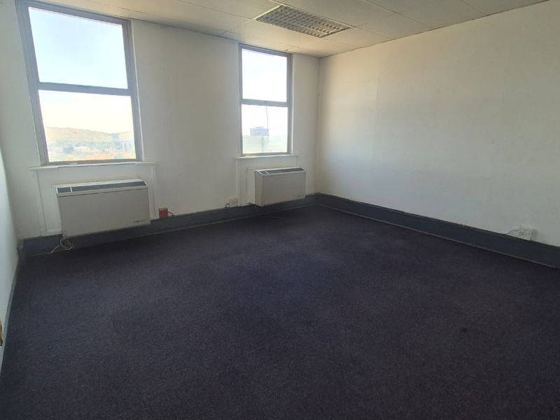 465m2 Office Space Available for Rent at Sovereign House in Bedford Gardens - Photo 7