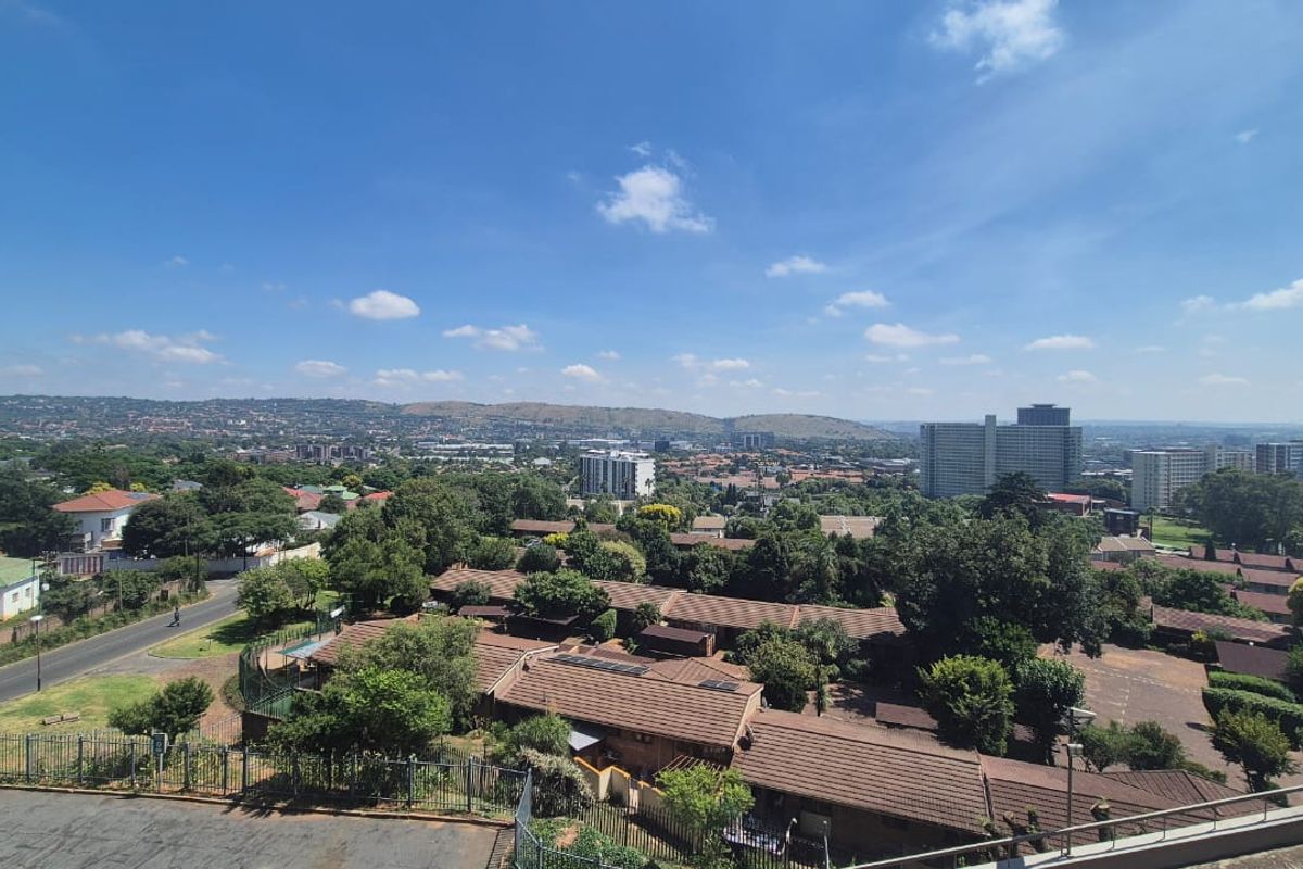 516m2 Office Space Available for Rent at Sovereign House in Bedford Gardens - Photo 4