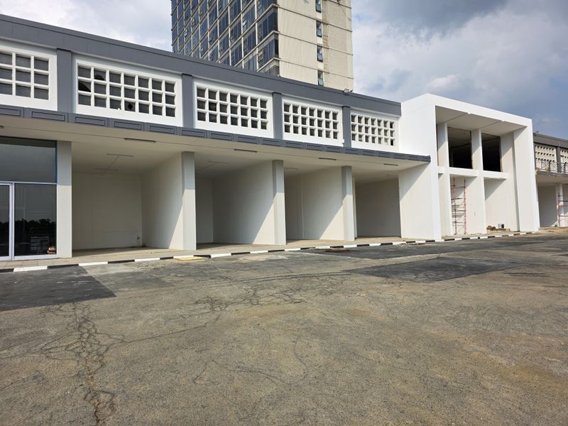 COMMERICIAL / RETAIL SPACE AVAILABLE FOR RENT - Photo 10