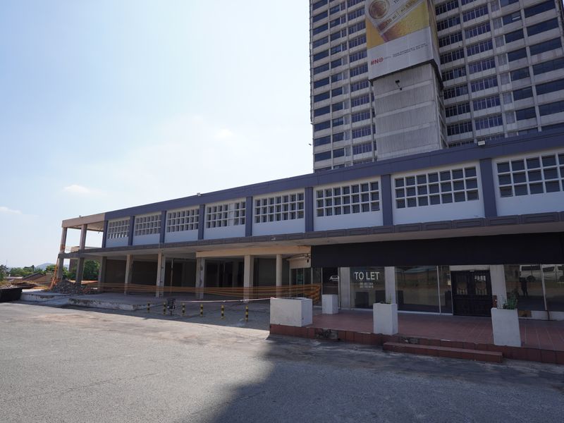 COMMERICIAL / RETAIL SPACE AVAILABLE FOR RENT - Photo 10