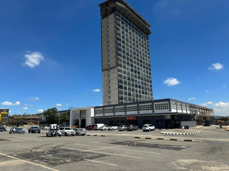 COMMERICIAL / RETAIL SPACE AVAILABLE FOR RENT - Photo 3