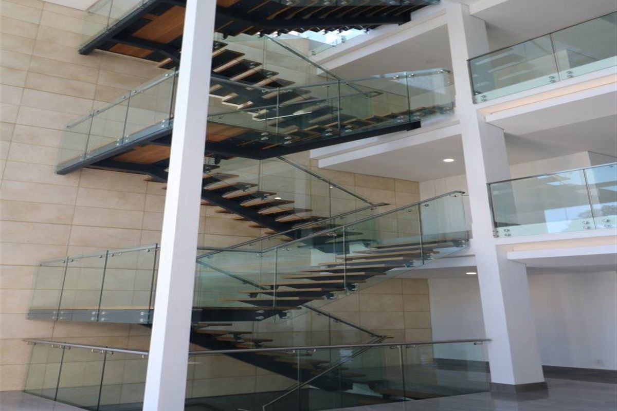 Offices to let in Rosebank - Photo 3