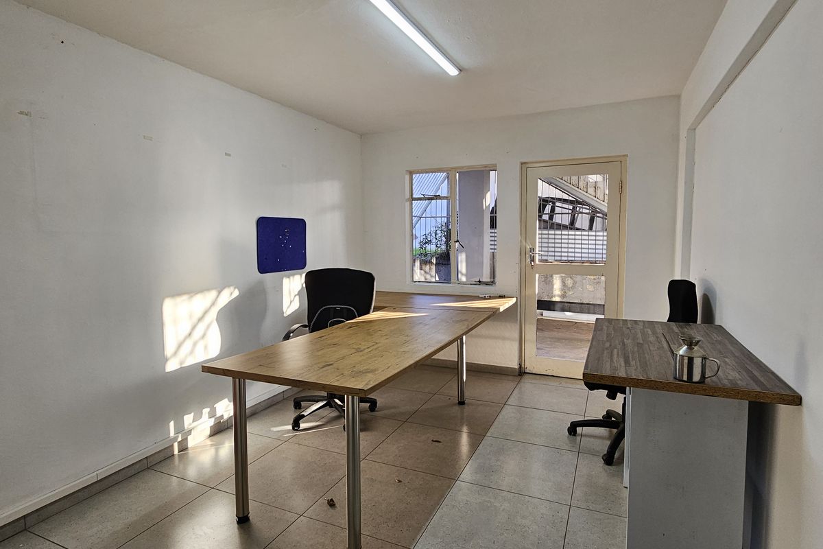 Versatile Commercial Property! - Photo 5