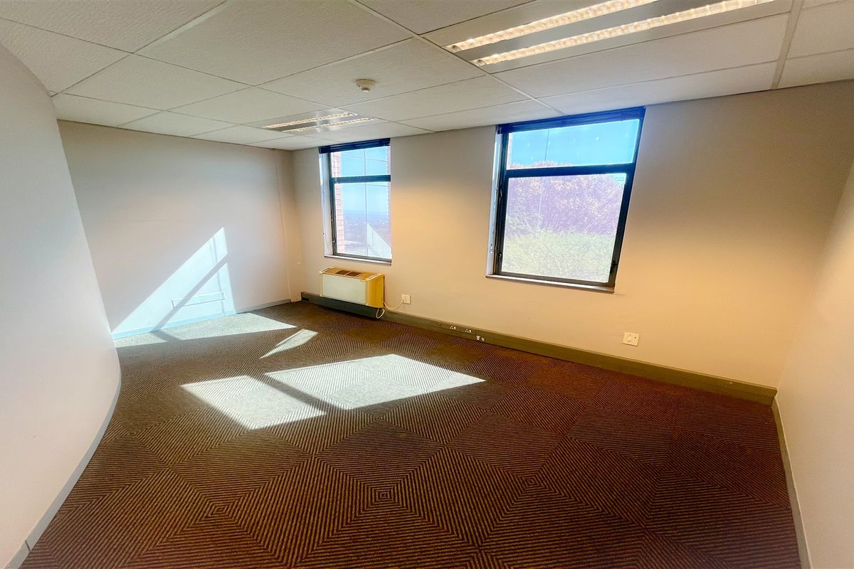 Office space to let - Photo 5