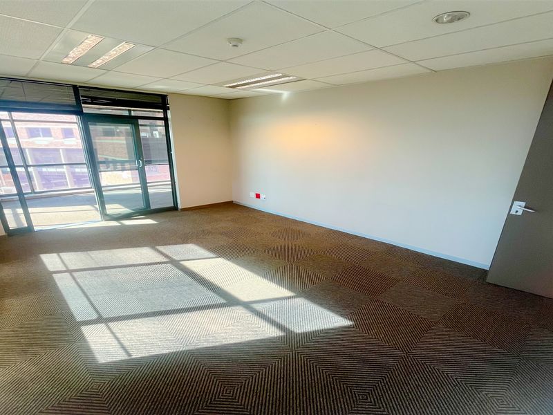 Office space to let - Photo 8