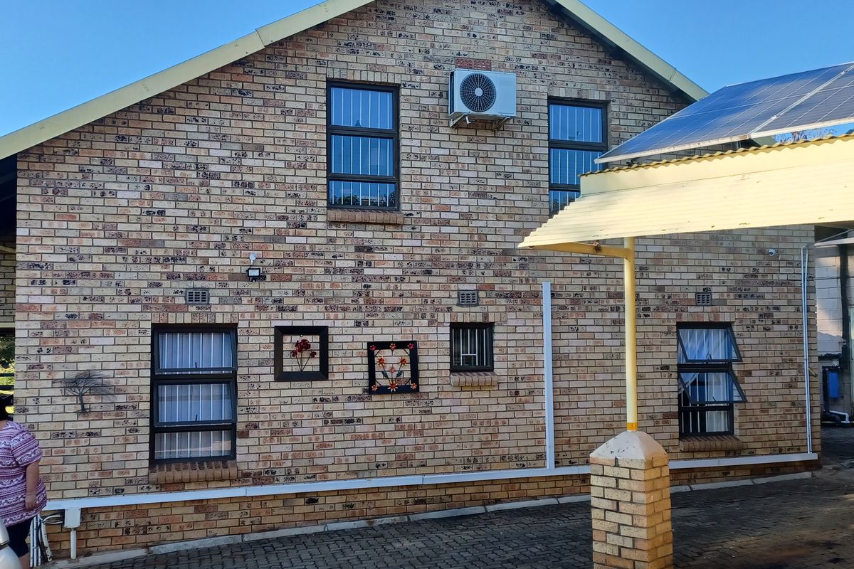 Executive style smallholding for sale in Ingogo - Photo 4