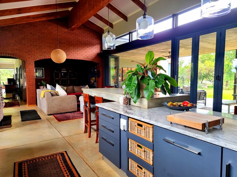 Upmarket Bushveld Retreat - Photo 7