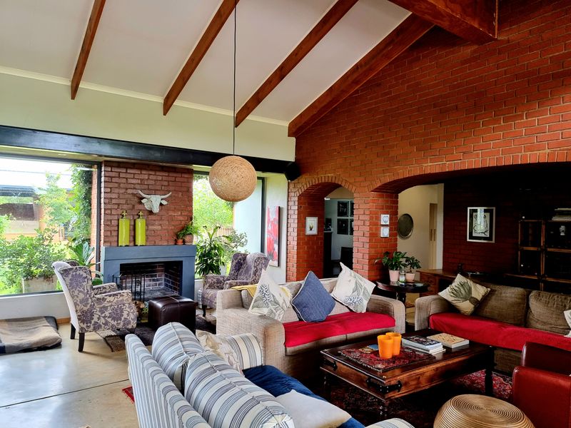 Upmarket Bushveld Retreat - Photo 4