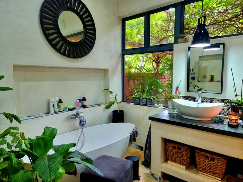 Upmarket Bushveld Retreat - Photo 10