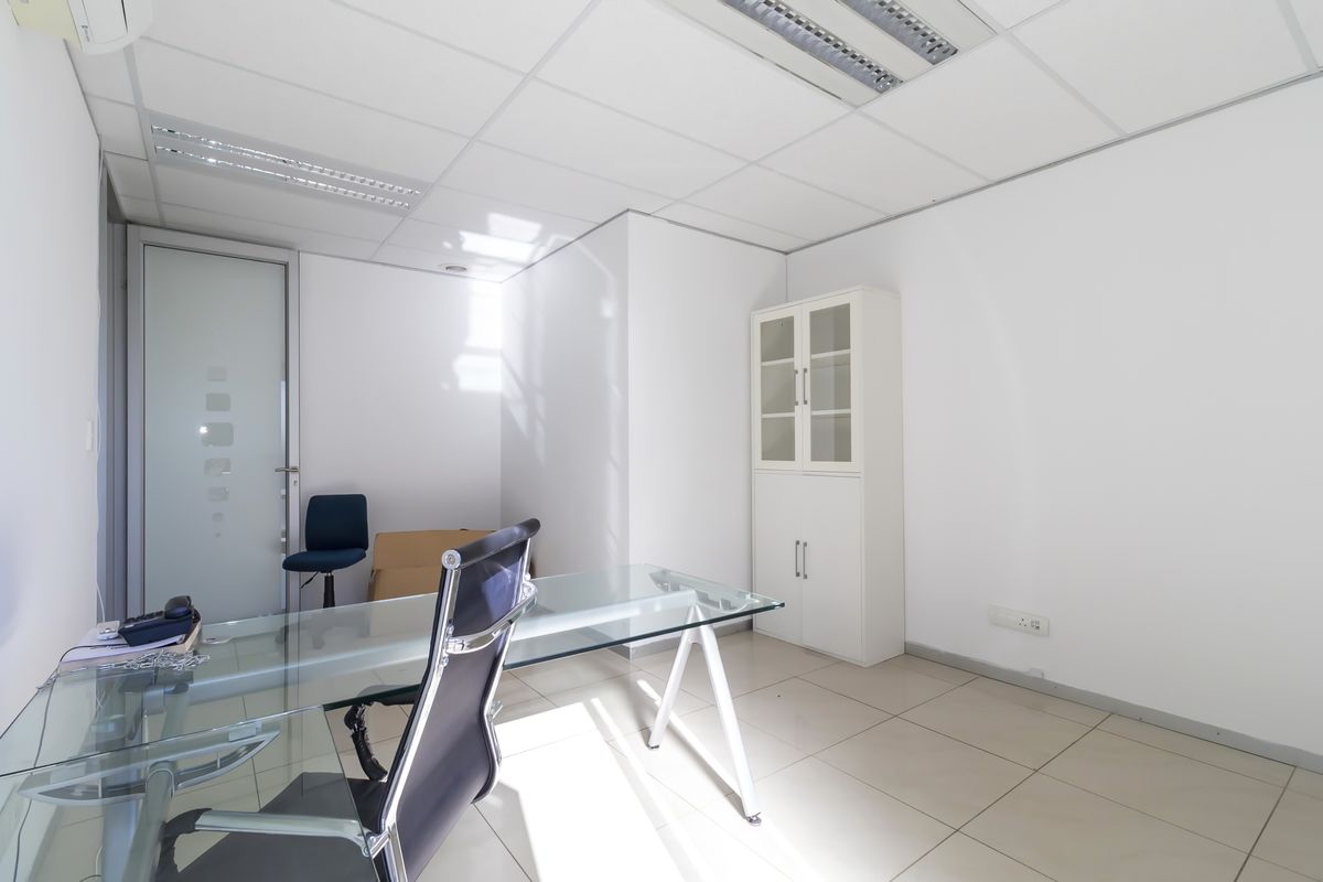 Immaculate Office Right Opposite Fourways Life Hospital - Photo 3