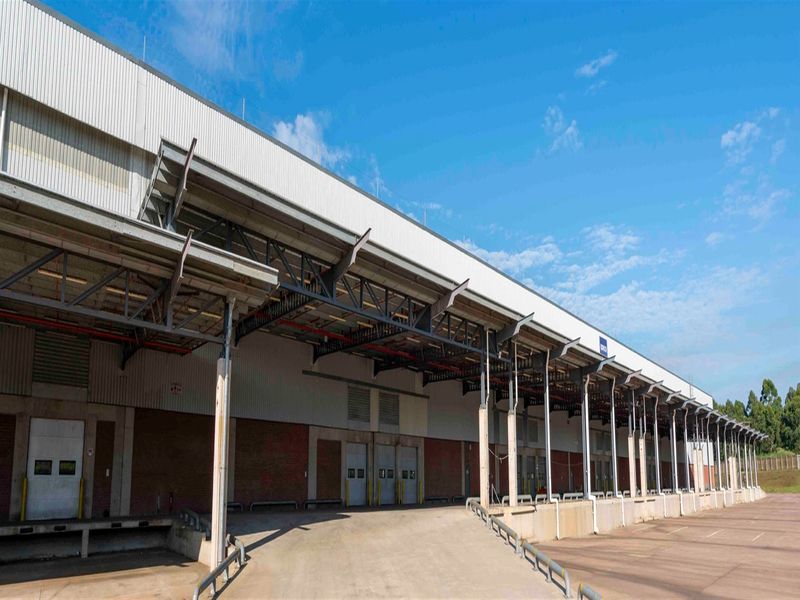 32,355m2 decentralised logistics hub available to lease - Photo 7