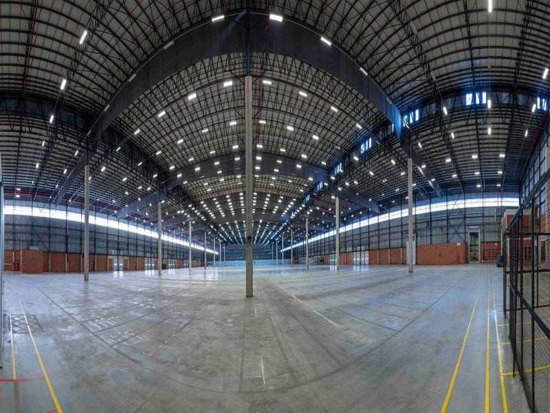 32,355m2 decentralised logistics hub available to lease - Photo 8