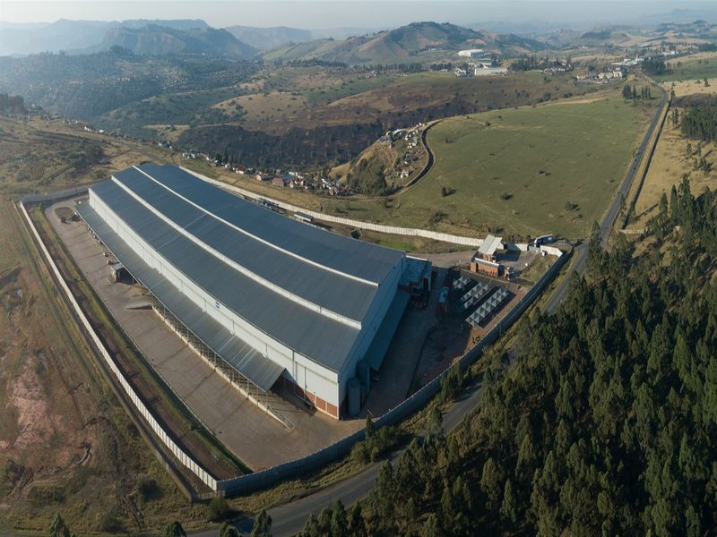 32,355m2 decentralised logistics hub available to lease - Photo 9