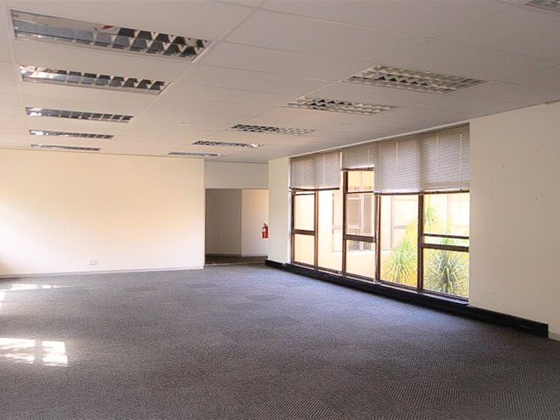 Commercial property for sale in Parktown - Photo 8