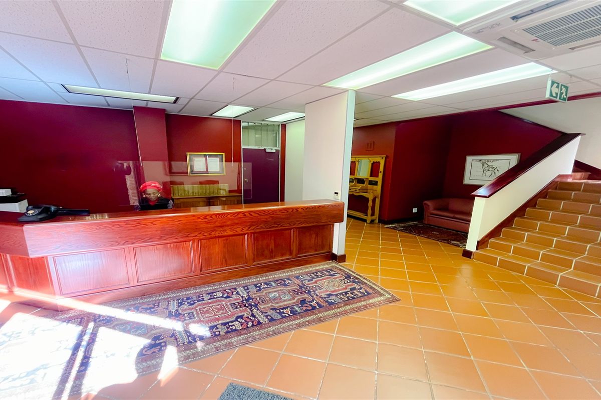 Commercial property for sale in Parktown - Photo 2