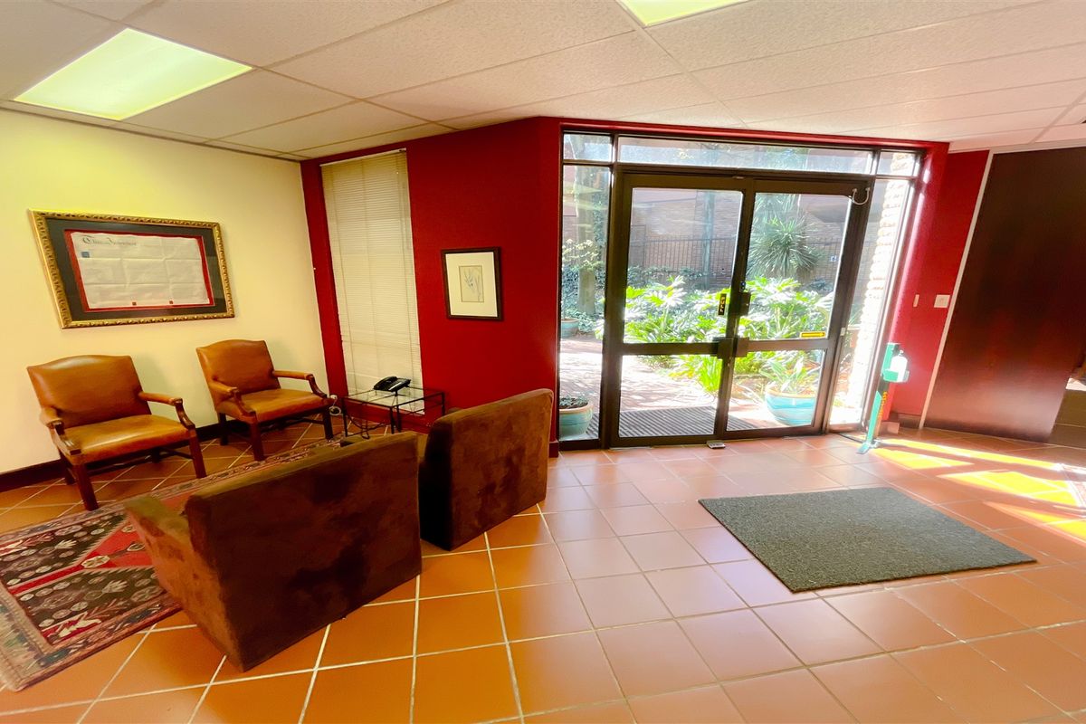 Commercial property for sale in Parktown - Photo 3