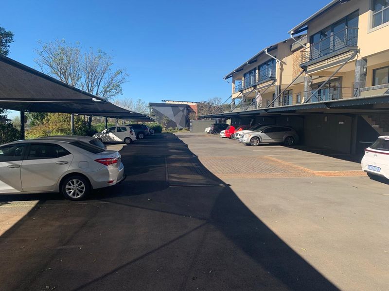 271sqm Office to Let in VCC Office Park at R43360-00 per month plus Vat - Photo 4