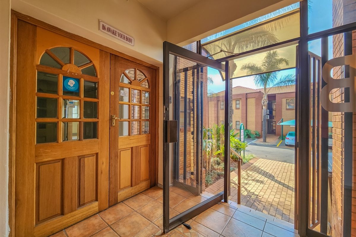 Ground Floor Office to Let in Westwood Office Park - Photo 5