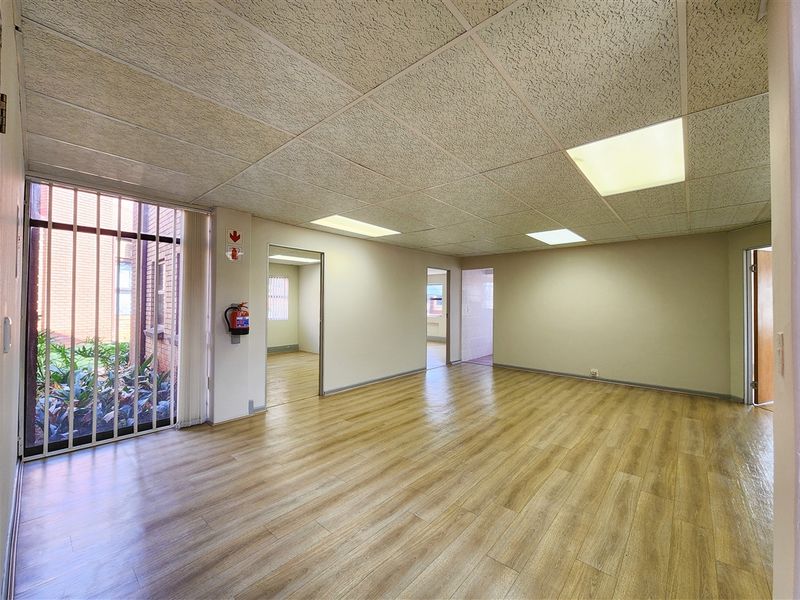 Ground Floor Office to Let in Westwood Office Park - Photo 6