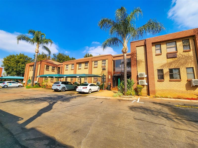 Ground Floor Office to Let in Westwood Office Park - Photo 3