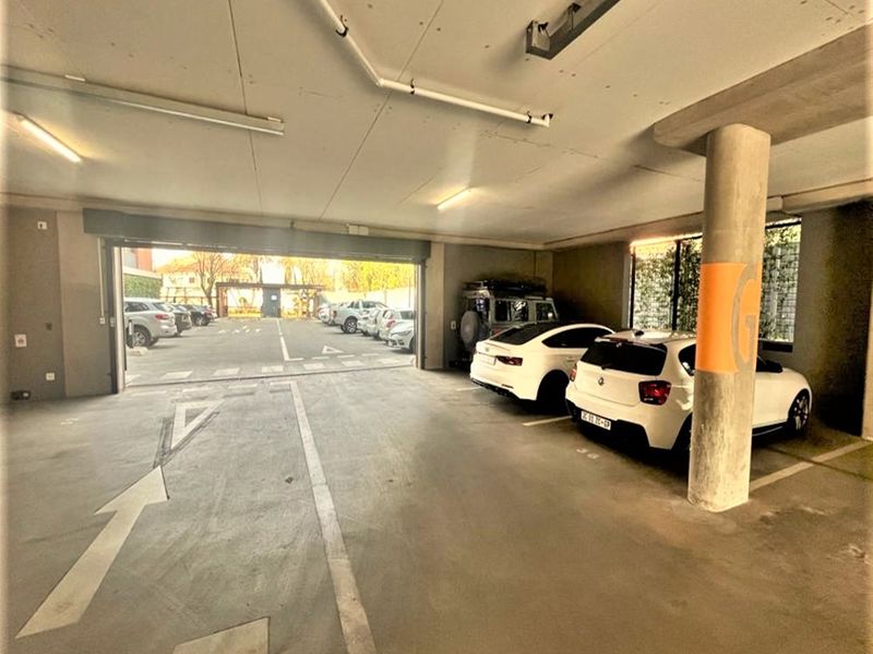 Office space to let in Houghton/Rosebank - Photo 10