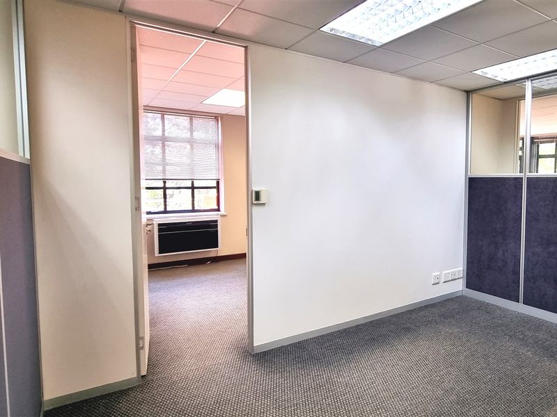 Offices to let on the first floor in Peter Place Office Park - Photo 10