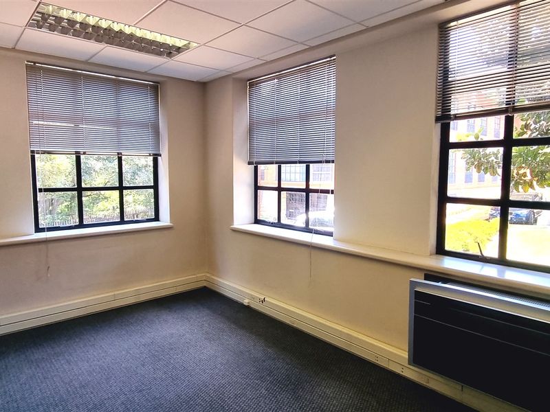 Offices to let on the first floor in Peter Place Office Park - Photo 7