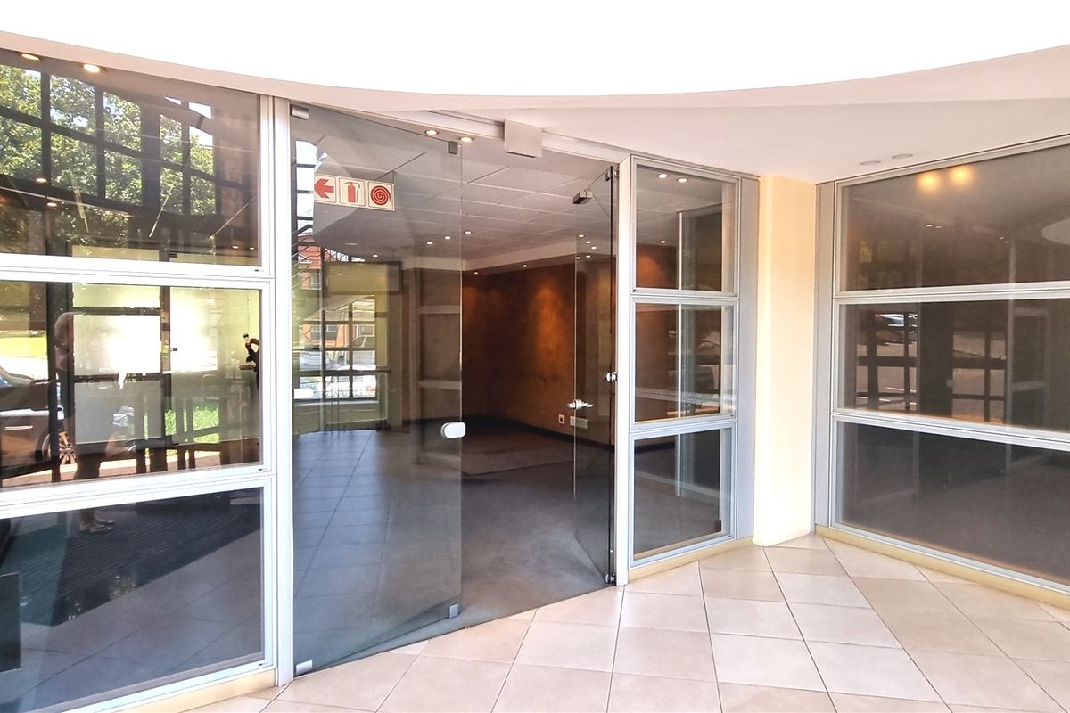 Offices to let on the first floor in Peter Place Office Park - Photo 4