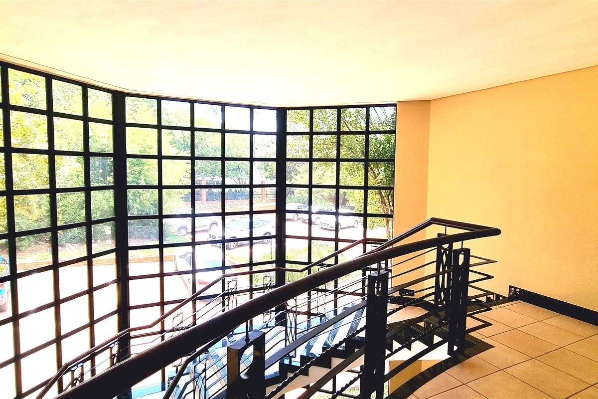 Offices to let on the first floor in Peter Place Office Park - Photo 3