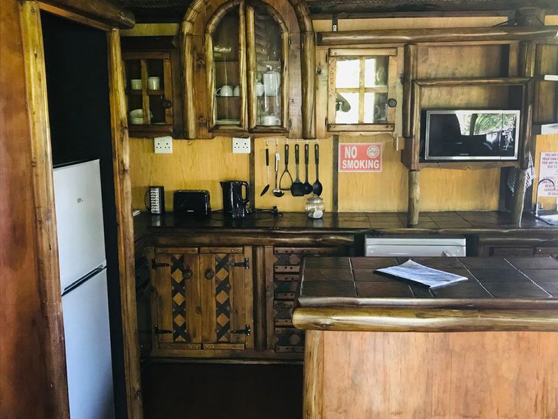 Running guesthouse for sale in Bela Bela - Photo 6