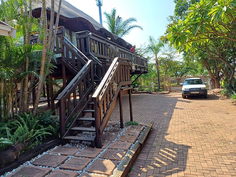 Running guesthouse for sale in Bela Bela - Photo 3