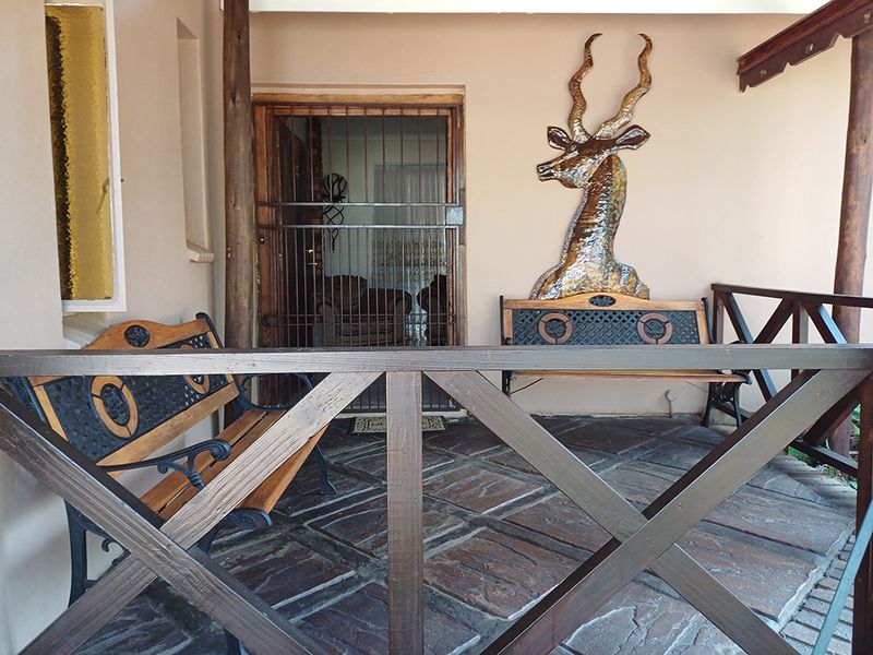 Running guesthouse for sale in Bela Bela - Photo 5