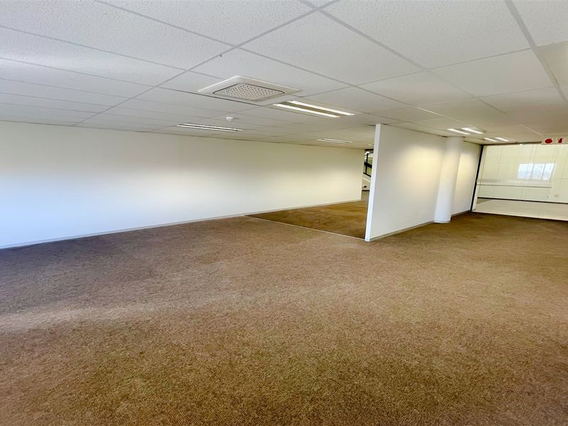 Office space to let - Photo 7