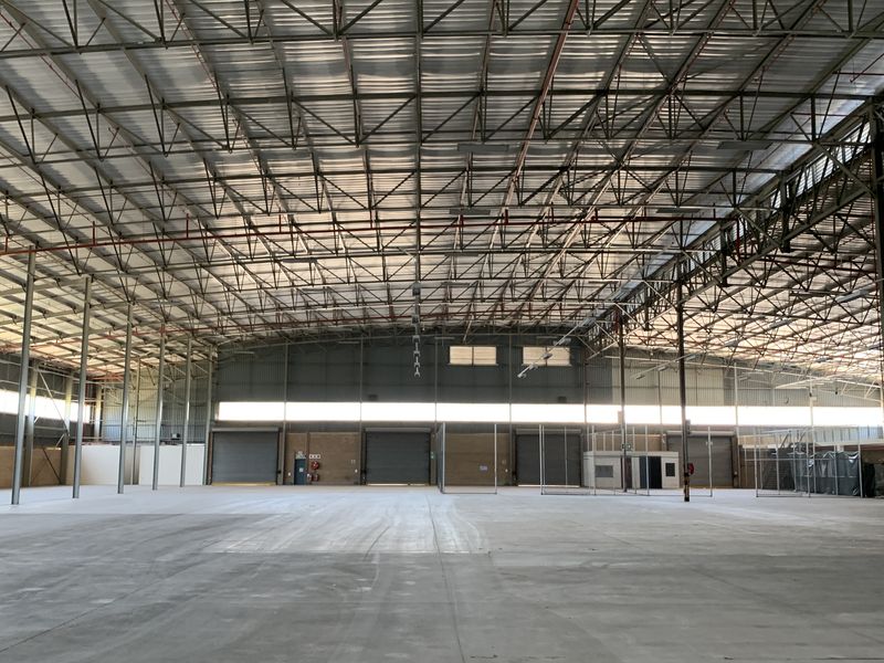 Warehouse to let In Midrand - Photo 3