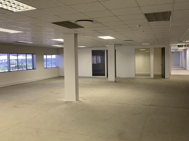 Warehouse to let In Midrand - Photo 6