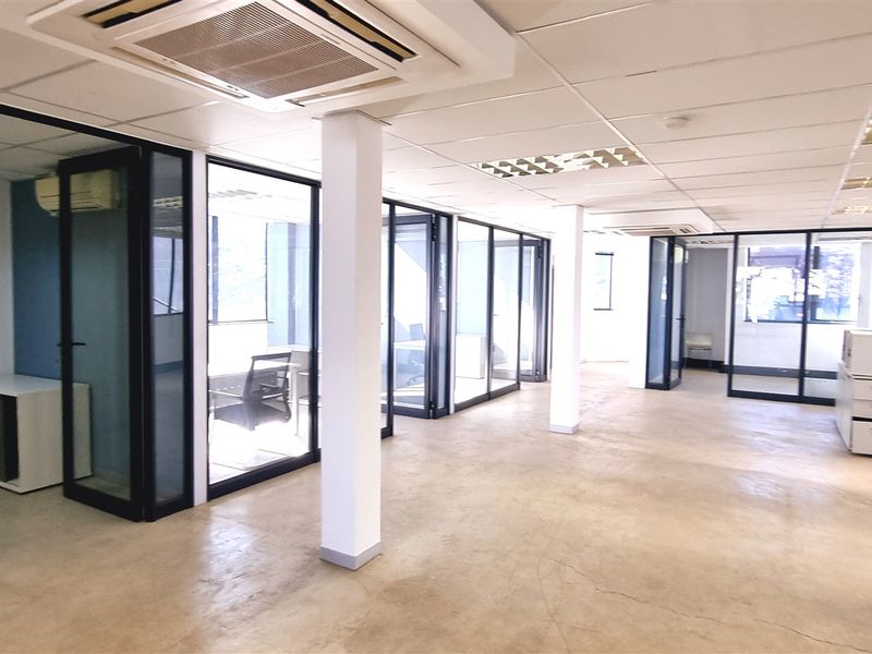 Modern offices to let in 359 Rivonia Boulevard - Photo 5