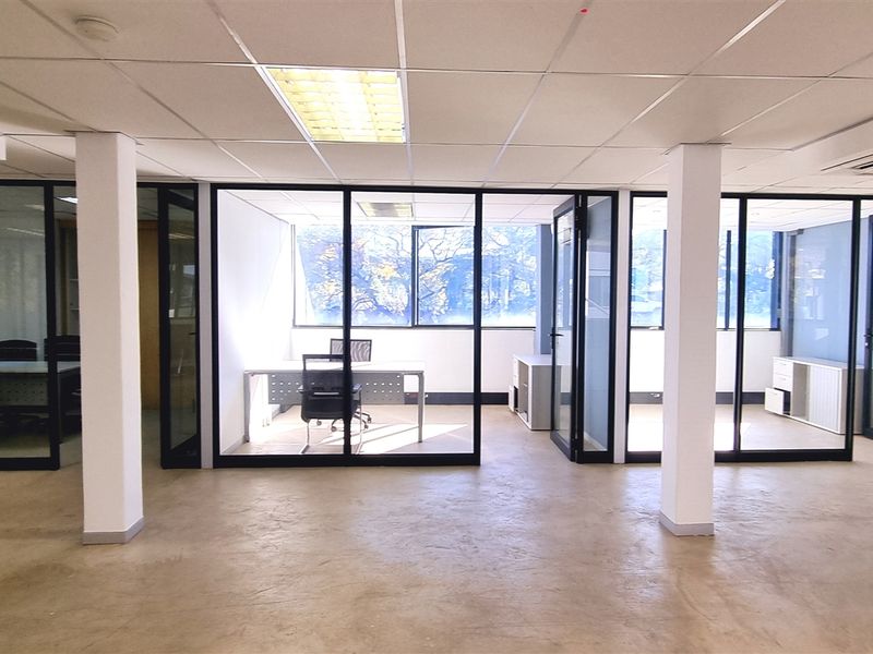 Modern offices to let in 359 Rivonia Boulevard - Photo 6