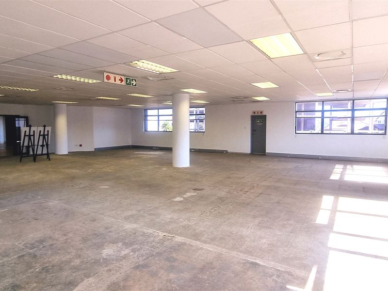 Office space to let on the Ground floor of Block B in Sunninghill - Photo 6