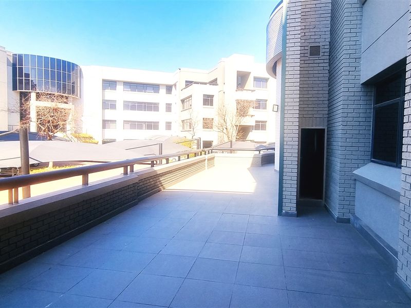 Office space to let on the Ground floor of Block B in Sunninghill - Photo 7