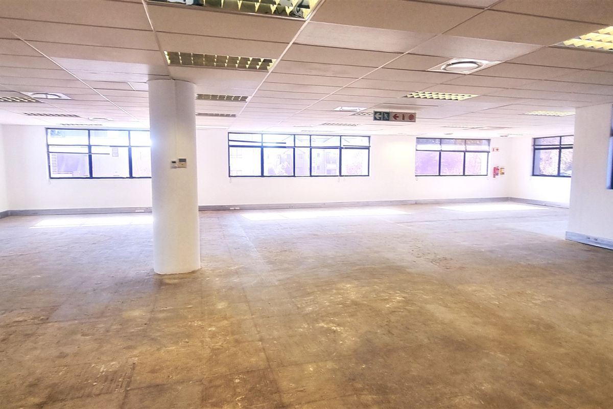 Office space to let on the Ground floor of Block B in Sunninghill - Photo 5