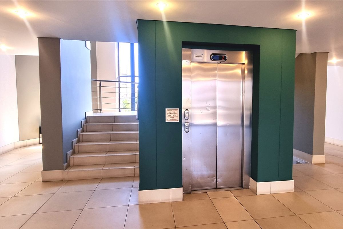 Office space to let on the Ground floor of Block B in Sunninghill - Photo 3