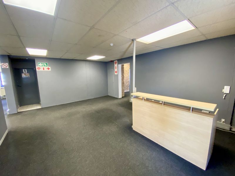 Spacious Secure Warehouse for Rent in Midrand – Prime Location with Easy N1 Access - Photo 10