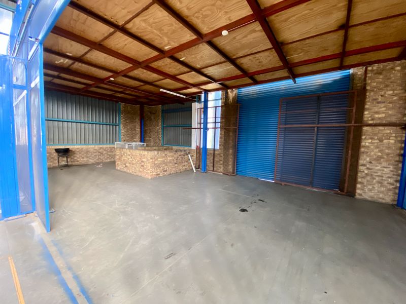 Spacious Secure Warehouse for Rent in Midrand – Prime Location with Easy N1 Access - Photo 3