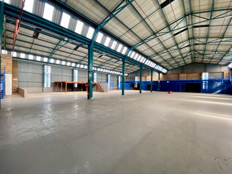 Spacious Secure Warehouse for Rent in Midrand – Prime Location with Easy N1 Access - Photo 5