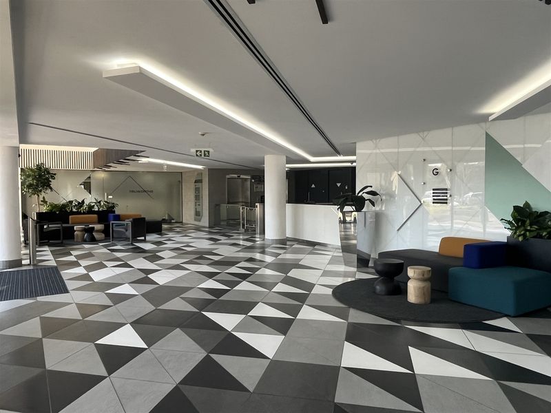 Open plan Prime office space available Podium at menlyn - Photo 2