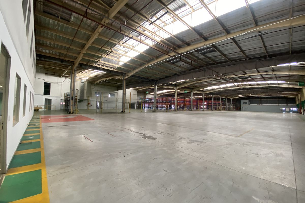 Prime 11,924m2 P-Grade Warehouse and Office Facility in Midrand – Exceptional Highway Exposure - Photo 3
